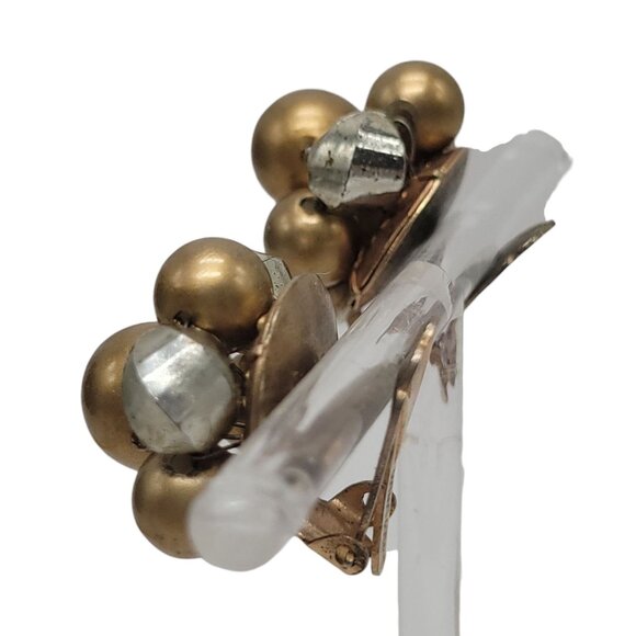 Vintage Gold & Silver Tone Cluster Clip-On Earrings Made In Hong Kong - Picture 8 of 9